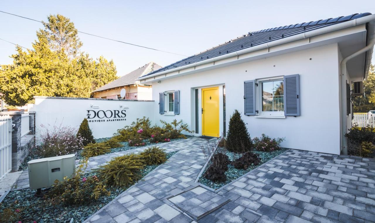 The Doors Boutique Apartments Mosonmagyarovar Exterior foto