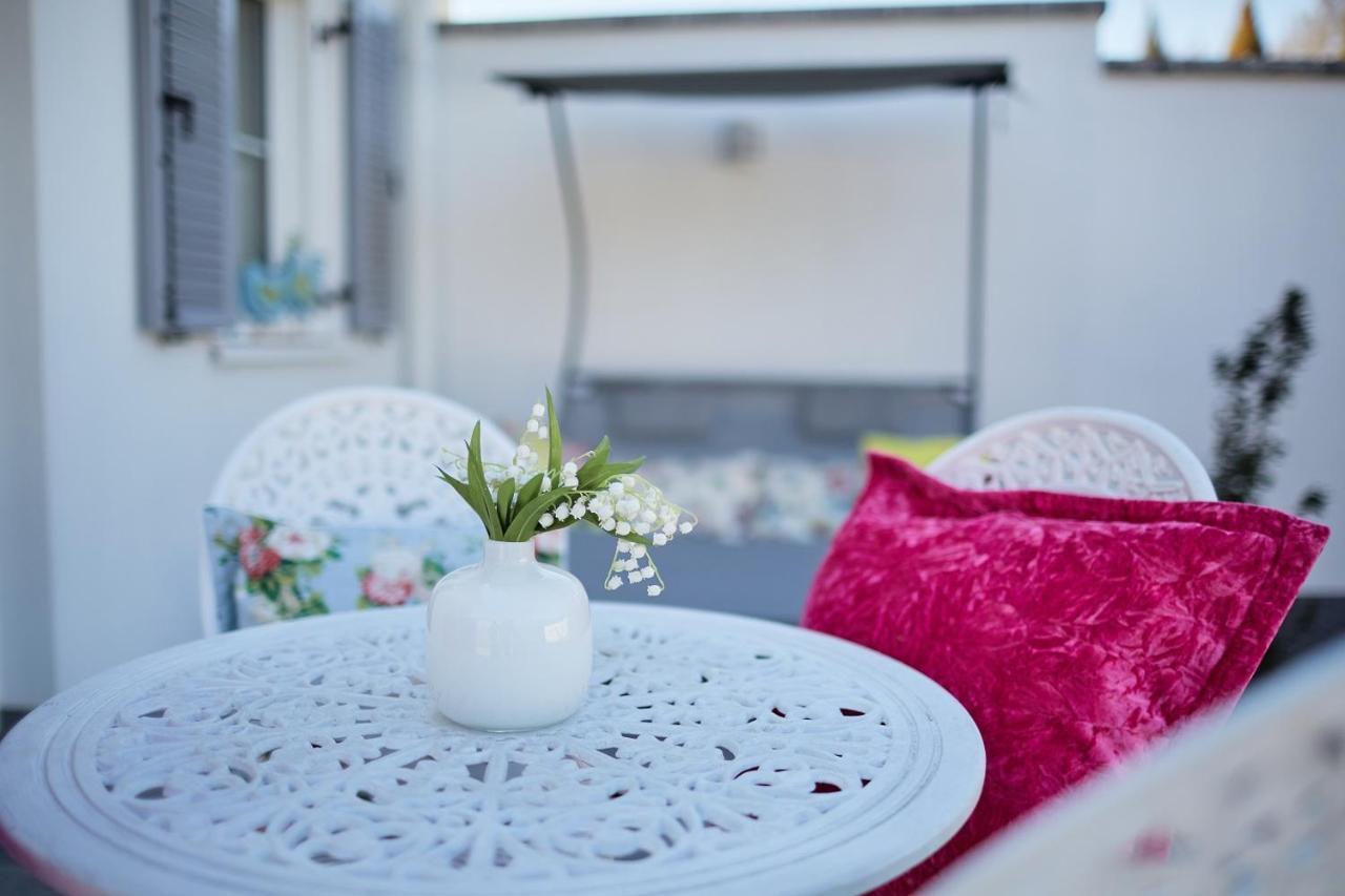 The Doors Boutique Apartments Mosonmagyarovar Exterior foto